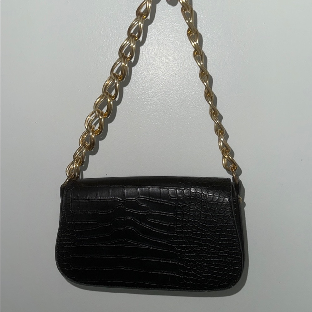 Forever 21 Black Croc-Embossed Shoulder Bag with Gold Chain